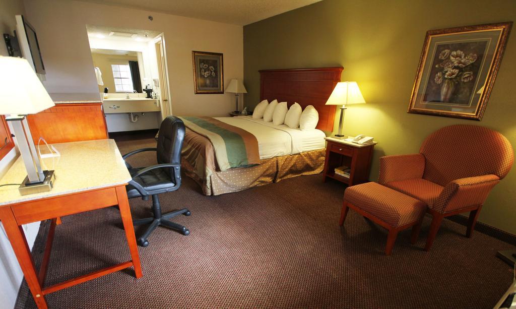 Rodeway Inn & Suites Nashville Ngoại thất bức ảnh